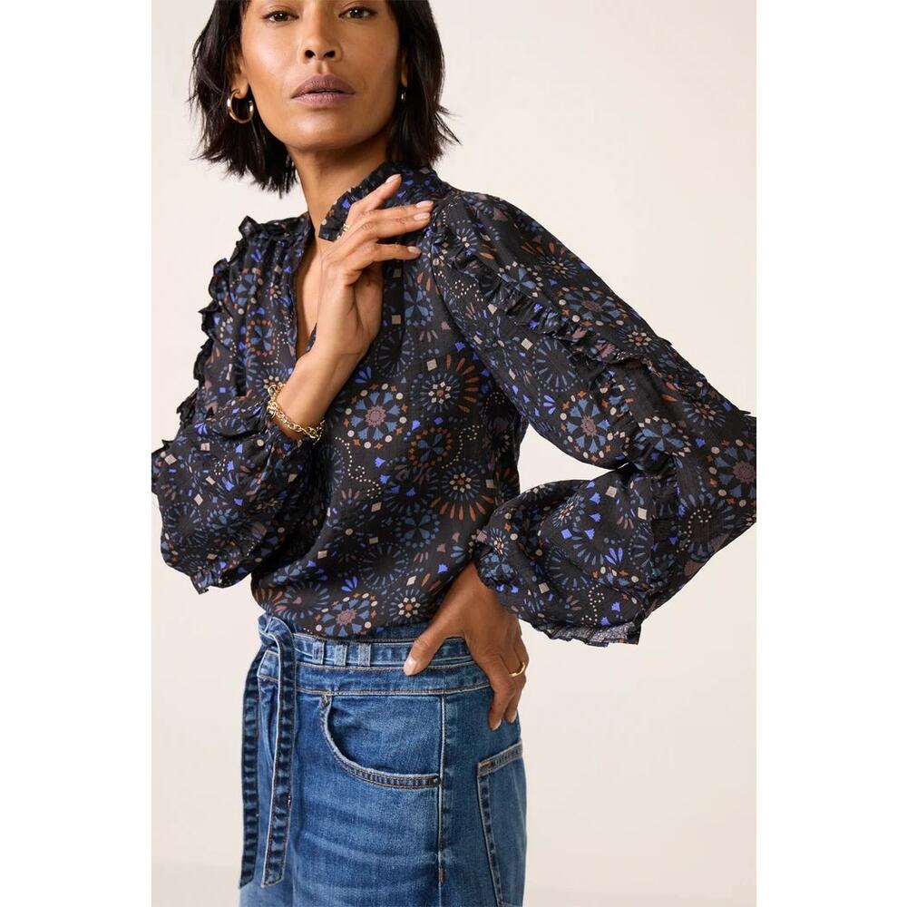 Evereve Dana Long Sleeve Ruffle Printed Blouse Black Small